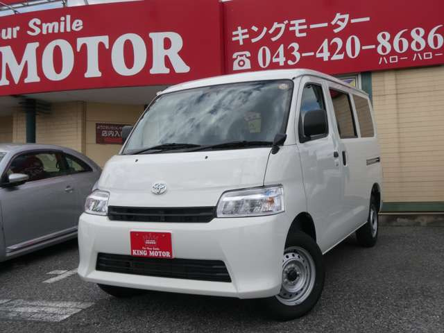 セール実施中!!格安にてボディーコーティングも行います!プロの職人さんによる匠の技で車本来の輝きを引き出します!