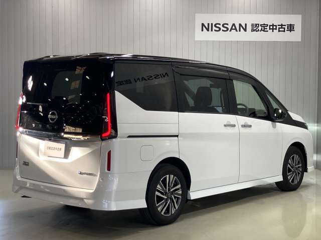 セレナ1.4 e-POWER ハイウェイスターV