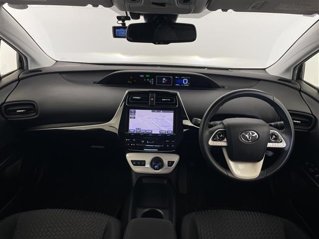 プリウス1.8 S セーフティ プラス