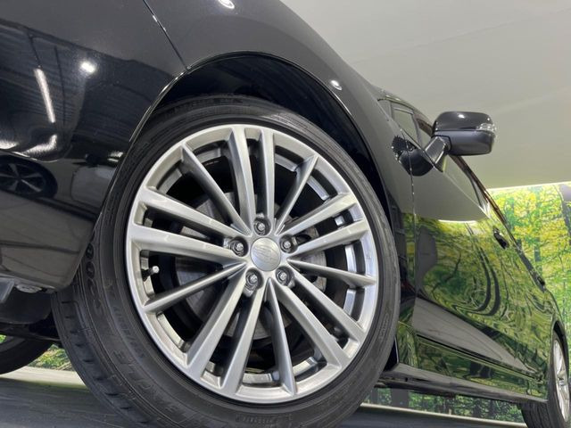 �y����17�C���`�A���~�z�C�[���z�O�ςɃ}�b�`���������A���~�z�C�[���𑕒����Ă���܂��B�e��ЊO�A���~�z�C�[����A�X�^�b�h���X�^�C�����戵�����Ă���܂��B���񂲑��k����������