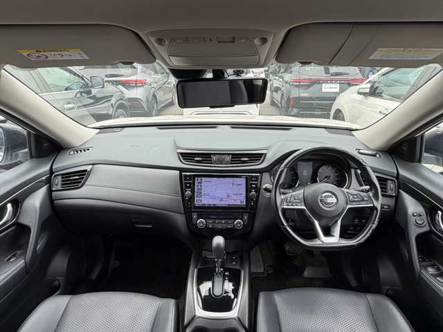 エクストレイル2.0 20Xi