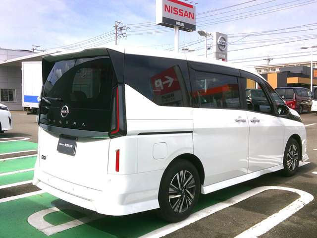 セレナ2.0 ハイウェイスターV