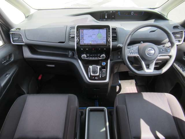 セレナ1.2 e-POWER ハイウェイスターV