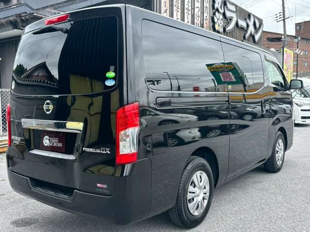 スリークロス滋賀店は総在庫200台以上展示!お客様のお気に入りの1台がきっと見つかります!軽自動車、普通車、キャンピングカーに福祉車両まで店頭に無い在庫もお探しできます♪お気軽にご来店ください!