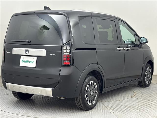 フリード1.5 e:HEV クロスター 4WD