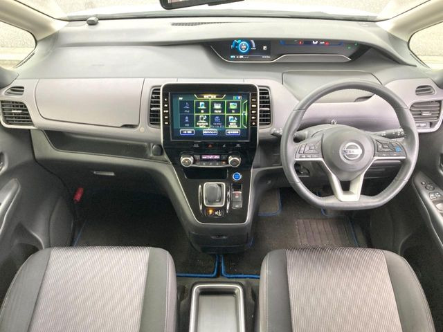 セレナ1.2 e-POWER ハイウェイスターV