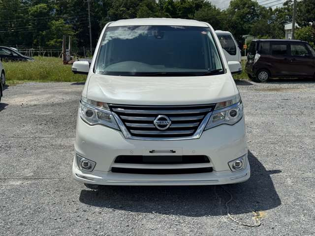 セレナ2.0 ハイウェイスター V エアロモード+Safety II 4WD