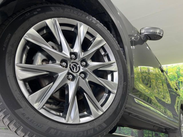 �y����19�C���`�A���~�z�C�[���z�O�ςɃ}�b�`���������A���~�z�C�[���𑕒����Ă���܂��B�e��ЊO�A���~�z�C�[����A�X�^�b�h���X�^�C�����戵�����Ă���܂��B���񂲑��k����������