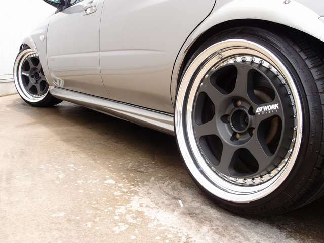 アプライドE/ストラーダSD地デジナビ/Bluetooth/BLTZ車高調(フルタップ、減衰力)/WORKマイスターL1 3ピース18AW/タイヤ8分山/リアウイング/マフラー/ETC/HID