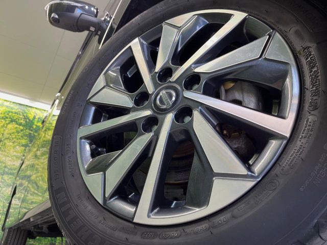 �y����16�C���`�A���~�z�C�[���z�O�ςɃ}�b�`���������A���~�z�C�[���𑕒����Ă���܂��B�e��ЊO�A���~�z�C�[����A�X�^�b�h���X�^�C�����戵�����Ă���܂��B���񂲑��k����������