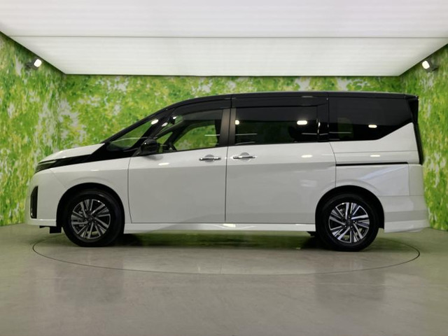 セレナ1.4 e-POWER ハイウェイスターV