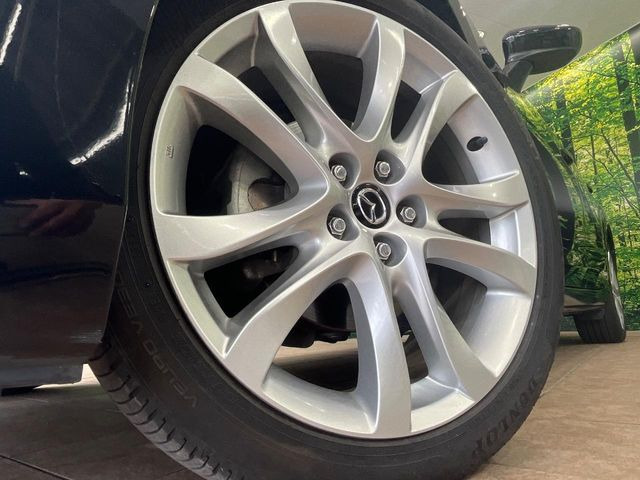 �y�����I�v�V����19�C���`�A���~�z�C�[���z�����I�v�V�����z�C�[���𑕒��B���s���\�̌���ɉ����A�O�ς����X�^�C���b�V���ɂȂ��Ă��܂��B