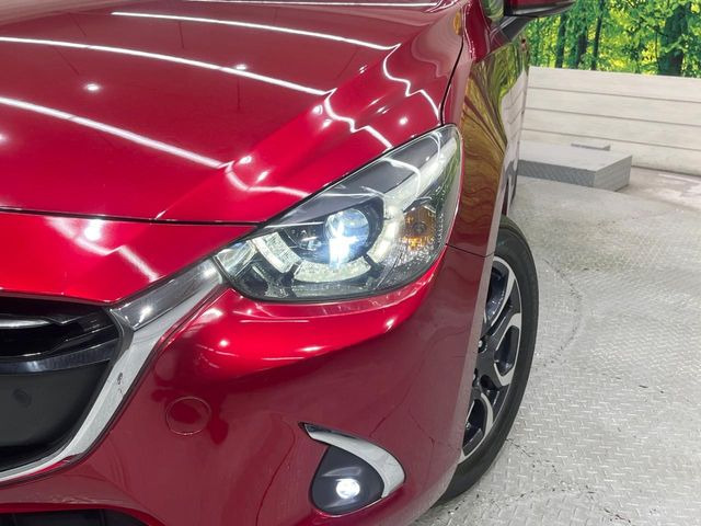 �yLED�w�b�h���C�g�z���V����ԑ��s�����ǍD�Ȏ��E���m�ۂ����S���ĉ^�]�ł��鍂�P�xLED�w�b�h���C�g�𑕔�!�_�����x�������A����d�͂��}�����Ă��܂��B