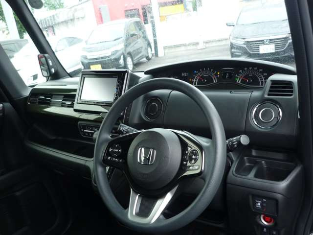N-BOXカスタムG L ホンダセンシング 4WD