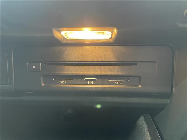 Q545 TFSI クワトロ スポーツ 4WD