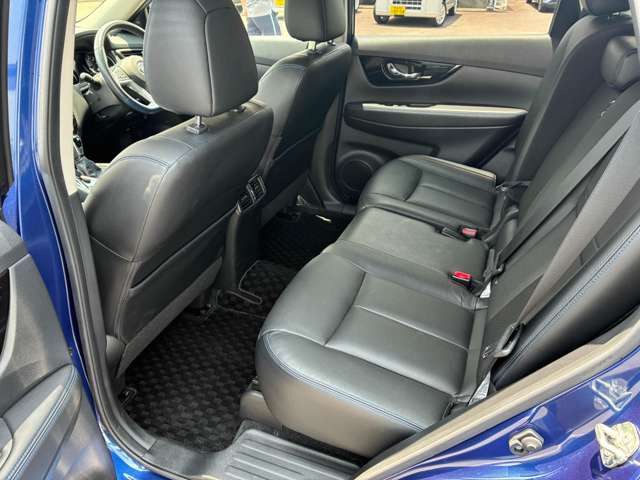 エクストレイル2.0 AUTECH iパッケージ 4WD