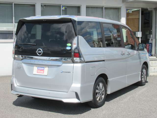 セレナ1.2 e-POWER ハイウェイスターV