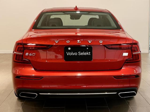 S60リチャージ PHEV T6 AWD インスクリプション 4WD