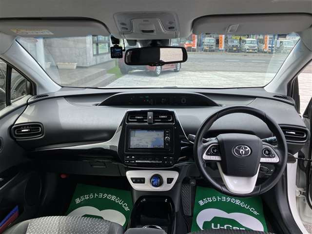 プリウス1.8 S セーフティ プラス