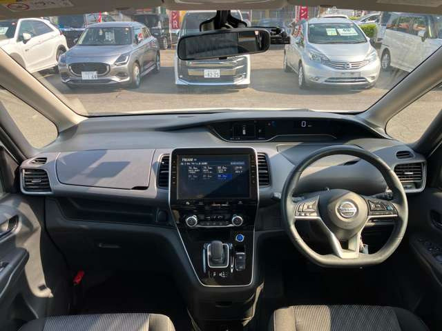 セレナ1.2 e-POWER ハイウェイスターV