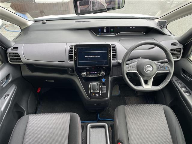 セレナ1.2 e-POWER ハイウェイスターV