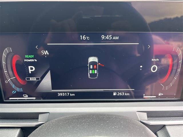 ノートオーラ1.2 G FOUR レザーエディション 4WD