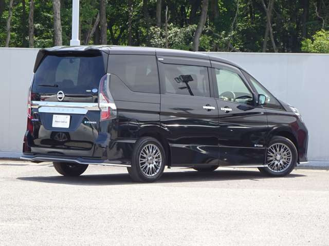 セレナ1.2 e-POWER AUTECH