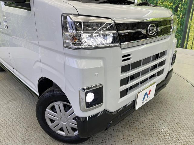�yLED�w�b�h���C�g�z���V����ԑ��s�����ǍD�Ȏ��E���m�ۂ����S���ĉ^�]�ł��鍂�P�xLED�w�b�h���C�g�𑕔�!�_�����x�������A����d�͂��}�����Ă��܂��B