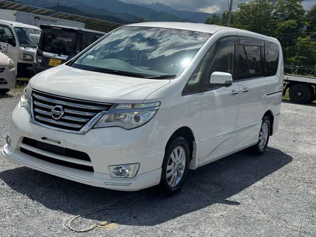 セレナ2.0 ハイウェイスター V エアロモード+Safety II 4WD
