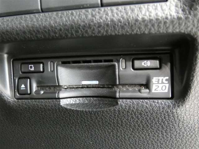 RAV42.0 X 4WD