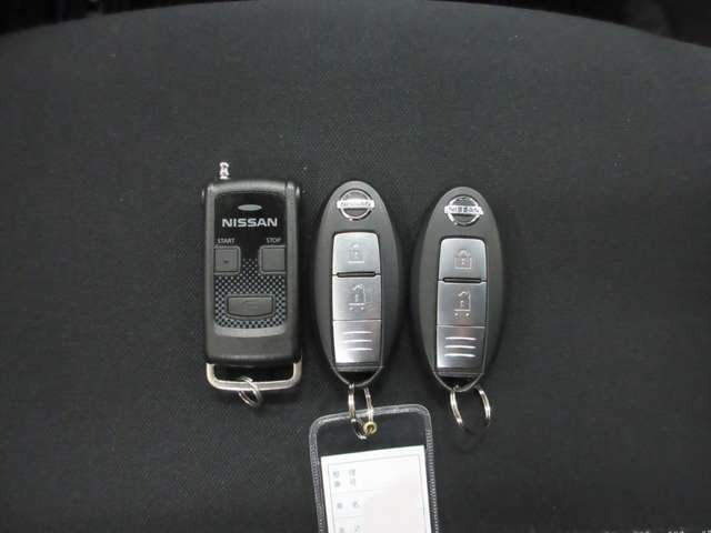 ノート1.2 e-POWER X FOUR 4WD