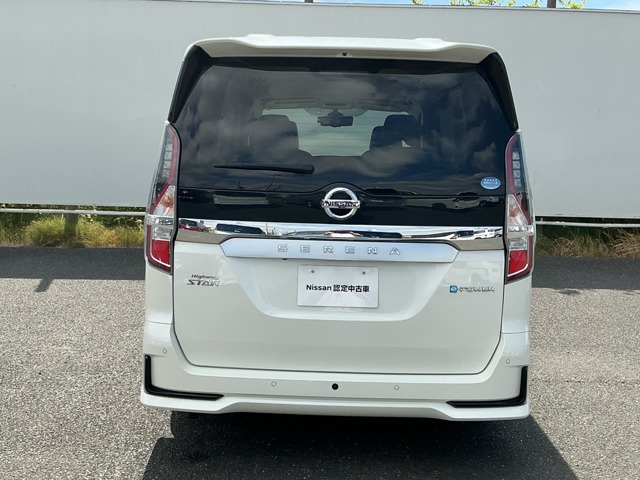 セレナ1.2 e-POWER ハイウェイスターV