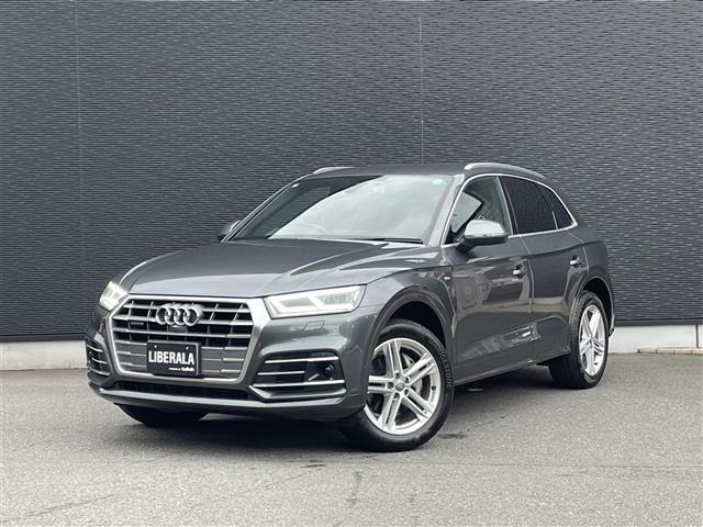 Q545 TFSI クワトロ スポーツ 4WD