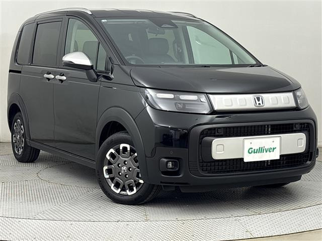 フリード1.5 e:HEV クロスター 4WD
