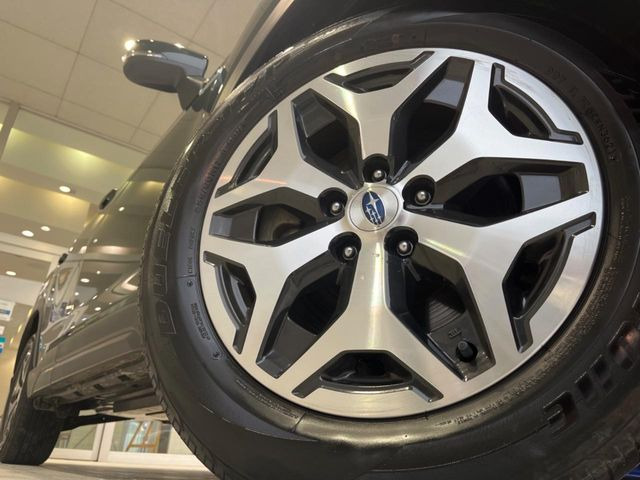 �y����17�C���`�A���~�z�C�[���z�O�ςɃ}�b�`���������A���~�z�C�[���𑕒����Ă���܂��B�e��ЊO�A���~�z�C�[����A�X�^�b�h���X�^�C�����戵�����Ă���܂��B���񂲑��k����������