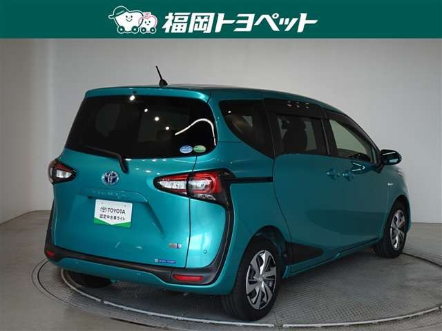シエンタハイブリッド 1.5 G クエロ