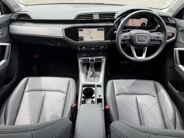Q335 TFSI アドバンスド