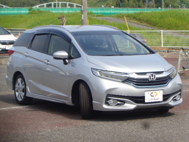 シャトル1.5 ハイブリッド Z