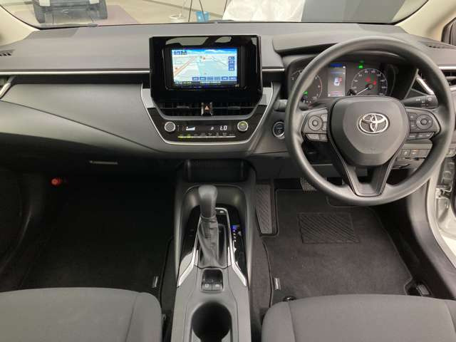 カローラツーリング1.8 ハイブリッド X E-Four 4WD