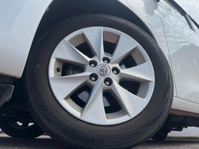 �y����17�C���`�A���~�z�C�[���z�O�ςɃ}�b�`���������A���~�z�C�[���𑕒����Ă���܂��B�e��ЊO�A���~�z�C�[����A�X�^�b�h���X�^�C�����戵�����Ă���܂��B���񂲑��k����������