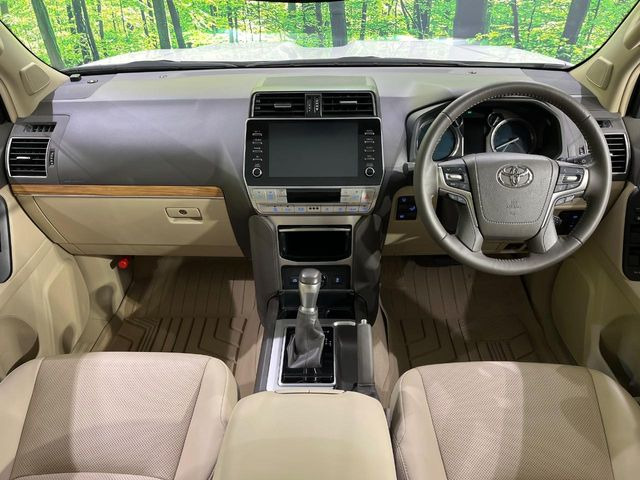 ランドクルーザープラド2.7 TX Lパッケージ マットブラック エディション 4WD