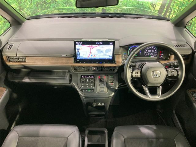 ステップワゴン2.0 e:HEV スパーダ