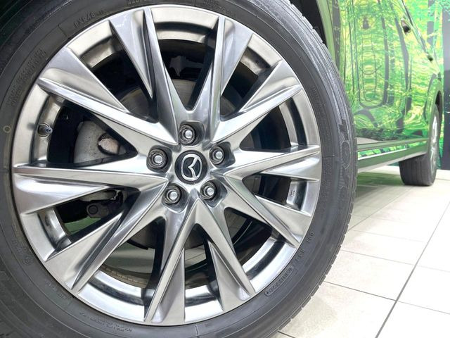 �y����19�C���`�A���~�z�C�[���z�O�ςɃ}�b�`���������A���~�z�C�[���𑕒����Ă���܂��B�e��ЊO�A���~�z�C�[����A�X�^�b�h���X�^�C�����戵�����Ă���܂��B���񂲑��k����������