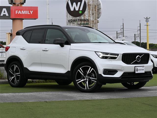 XC40T5 AWD Rデザイン 4WD
