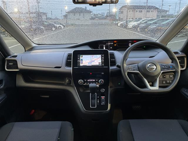 セレナ2.0 XV