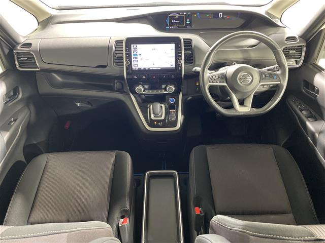 セレナ1.2 e-POWER ハイウェイスターV