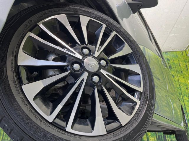 �y����15�C���`�A���~�z�C�[���z�O�ςɃ}�b�`���������A���~�z�C�[���𑕒����Ă���܂��B�e��ЊO�A���~�z�C�[����A�X�^�b�h���X�^�C�����戵�����Ă���܂��B���񂲑��k����������