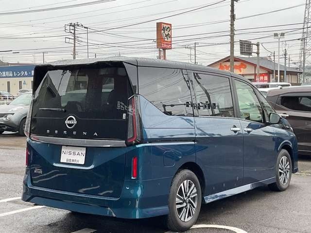 セレナ2.0 ハイウェイスターV