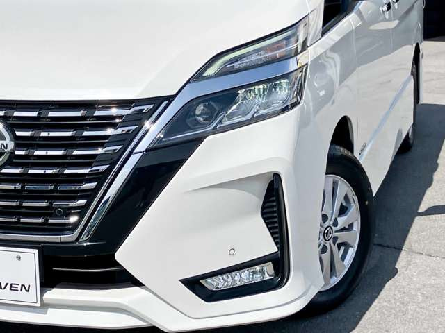 セレナ2.0 ハイウェイスターV 4WD