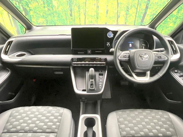 ヴォクシー1.8 ハイブリッド S-Z